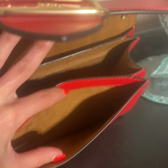 Coach purse - Picture 3 of 4